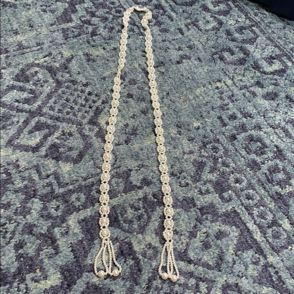 Vintage white faux pearl 44” necklace or belt